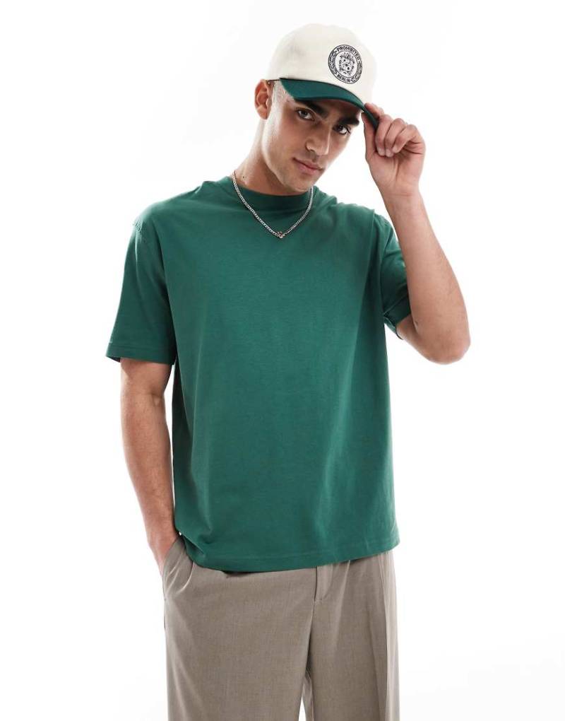 ASOS DESIGN - Locker geschnittenes Basic-T-Shirt in Grün von ASOS DESIGN