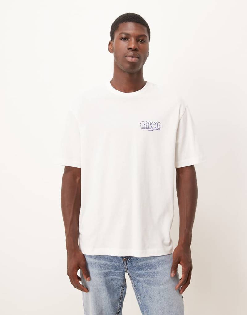 ASOS DESIGN - Locker geschnittenes T-Shirt in Ecru mit Bubble-Print-Weiß ASOS DESIGN - Locker geschnittenes T-Shirt in Ecru mit Bubble-Print-Weiß von ASOS DESIGN