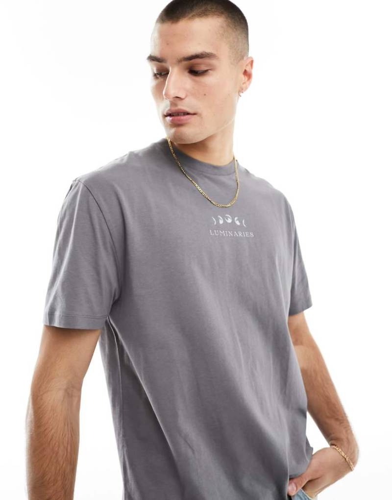 ASOS DESIGN - Locker geschnittenes T-Shirt in Grau mit Himmelskörper-Print auf der Brust von ASOS DESIGN