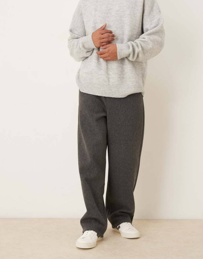 ASOS DESIGN - Lockere Hose in grauer Wolloptik mit geradem Bein von ASOS DESIGN