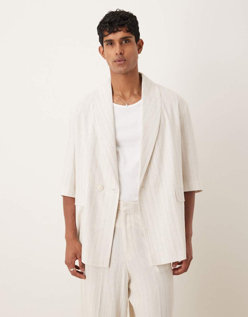 ASOS DESIGN - Lockere Oversize-Anzugjacke aus Leinenmix in Steinbeige mit Nadelstreifen-Neutral von ASOS DESIGN