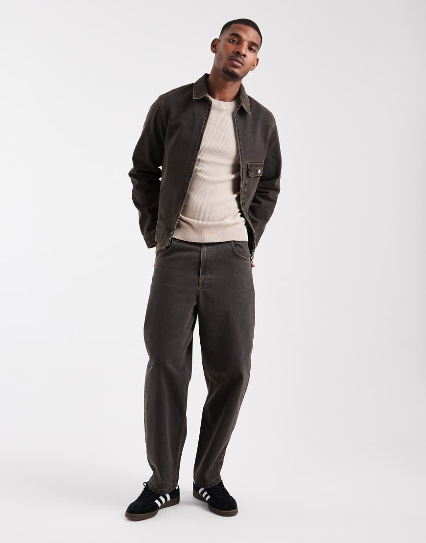 ASOS DESIGN - Lockere Straight Jeans in Braun, Kombiteil-Brown von ASOS DESIGN