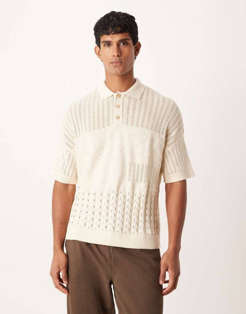 ASOS DESIGN - Lockeres Strickpoloshirt in Ecru mit Aztekenmuster-Neutral ASOS DESIGN - Lockeres Strickpoloshirt in Ecru mit Aztekenmuster-Neutral von ASOS DESIGN