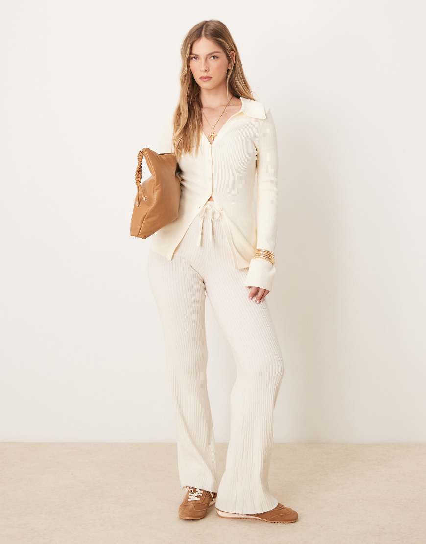 ASOS DESIGN - Longline-Strickjacke in Creme mit Kragen-Weiß von ASOS DESIGN