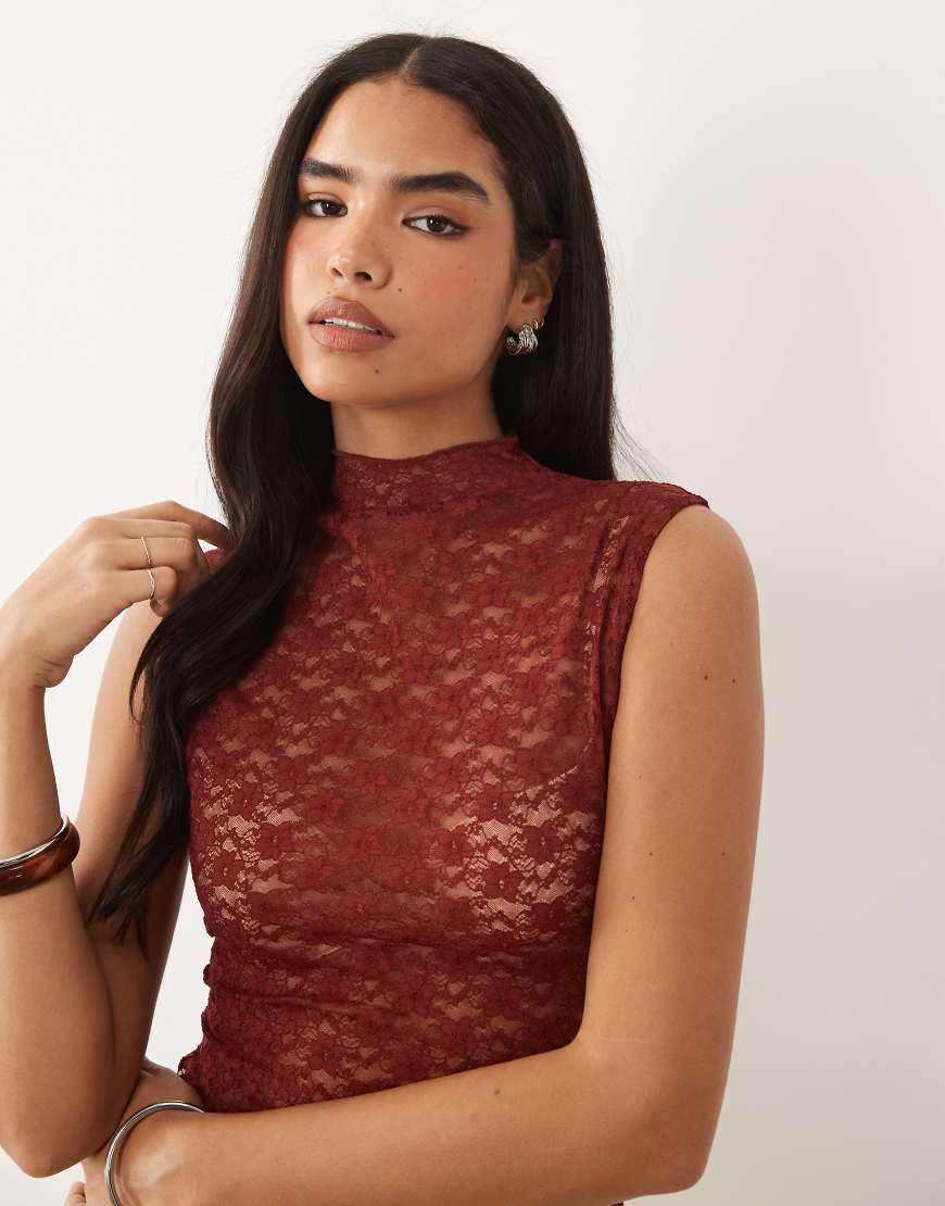 ASOS DESIGN - Longline-Tanktop aus transparenter Spitze in Rostrot von ASOS DESIGN
