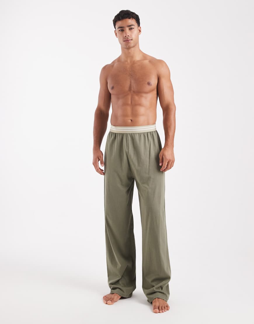 ASOS DESIGN - Lounge-Hose in Khaki mit weitem Bein-Grün ASOS DESIGN - Lounge-Hose in Khaki mit weitem Bein-Grün von ASOS DESIGN