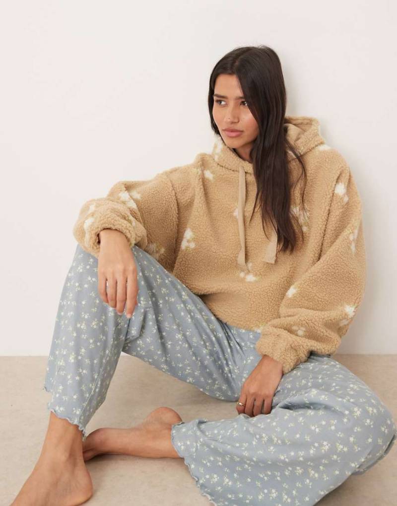 ASOS DESIGN - Lounge-Kapuzenpullover aus Teddyfell mit Blümchenmuster und Oversize-Schnitt-Neutral von ASOS DESIGN