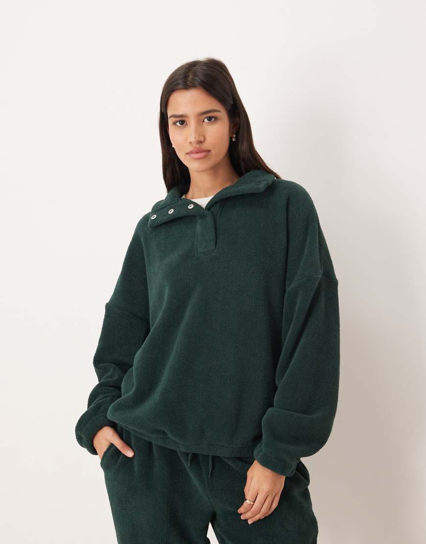 ASOS DESIGN - Lounge-Pullover aus Mikrofleece in Khaki mit Kragen und Oversize-Schnitt-Grün von ASOS DESIGN
