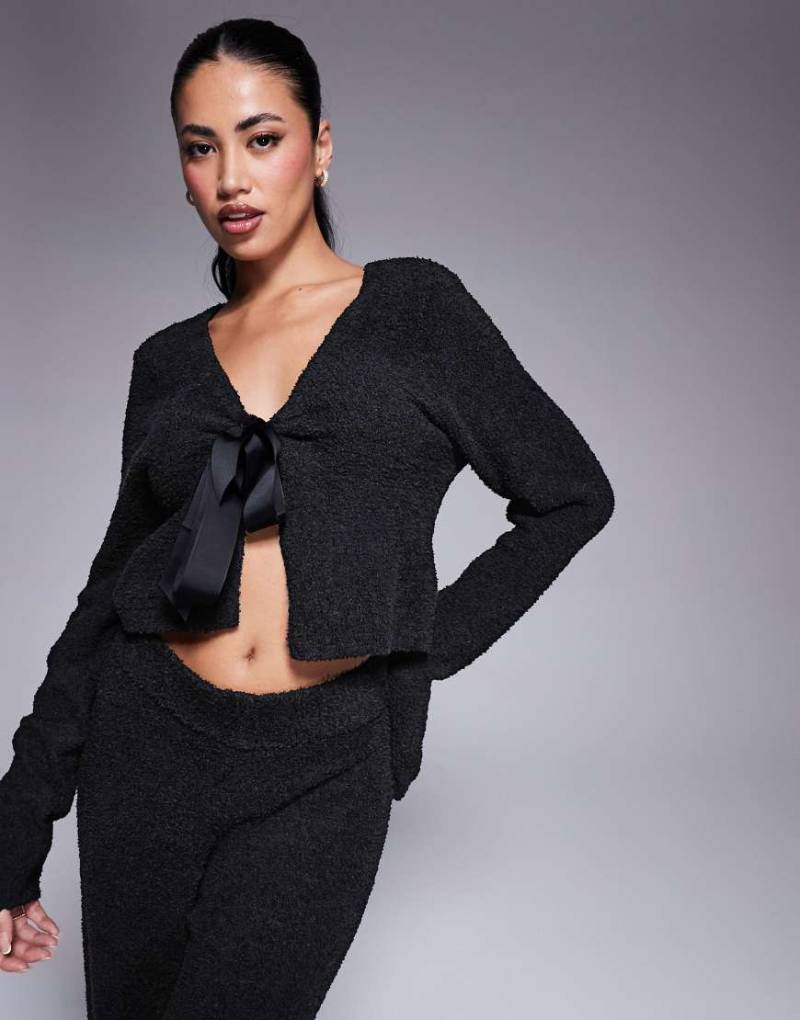 ASOS DESIGN - Lounge-Strickjacke in Schwarz mit gebundener Vorderseite von ASOS DESIGN