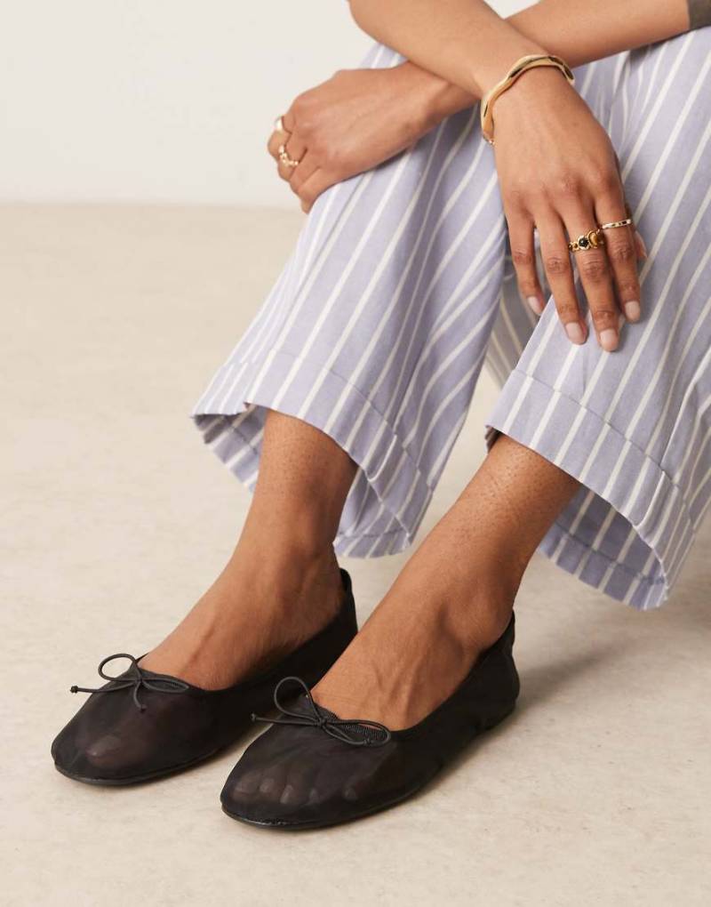 ASOS DESIGN - Lynette - Ballerinas aus schwarzem Netzstoff mit hohem Schuhblatt von ASOS DESIGN