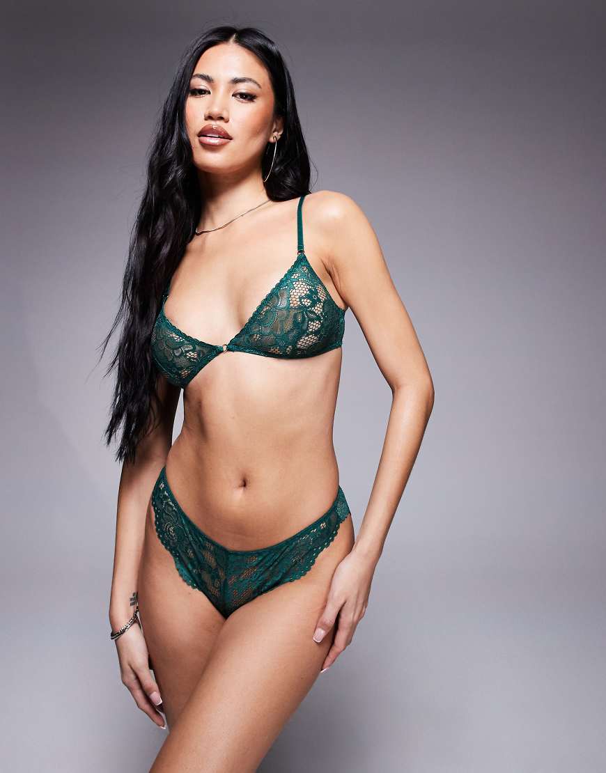 ASOS DESIGN - Margot - Brazilian-cut-Slip aus Spitze in Tannengrün mit hohem Beinausschnitt von ASOS DESIGN