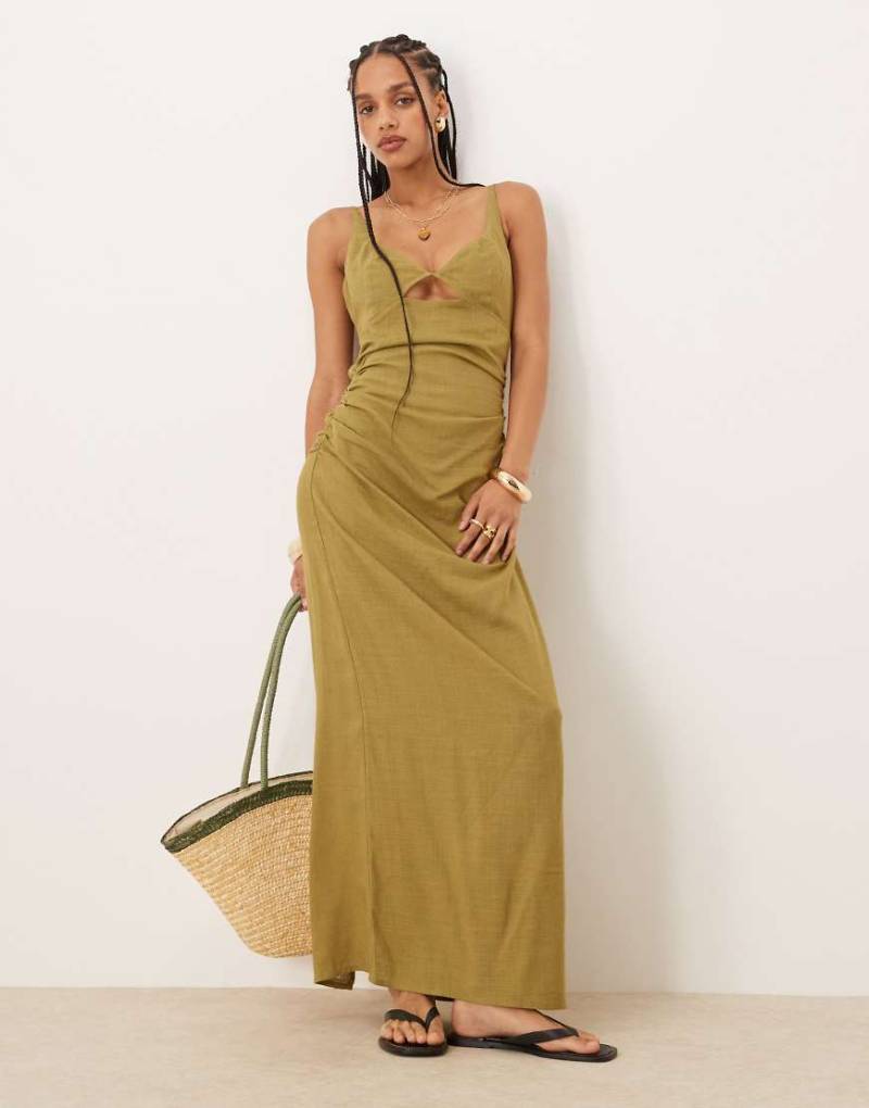 ASOS DESIGN - Maxi-Sommerkleid aus Leinen in Olivgrün mit Bustier-Ausschnitt von ASOS DESIGN