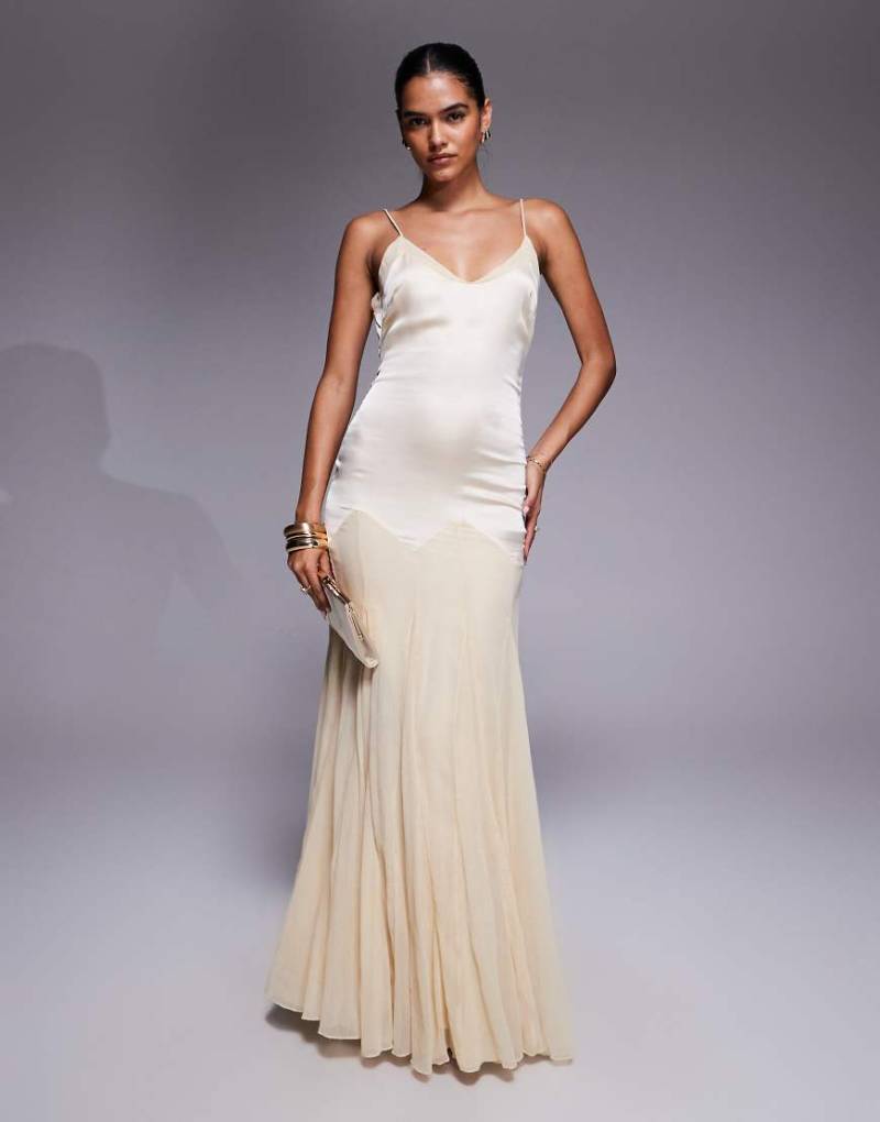 ASOS DESIGN - Maxikleid aus Satin-Chiffon-Mix in Buttermilchgelb mit tiefer Taille und weitem Godet-Rock von ASOS DESIGN