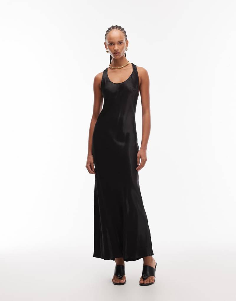 ASOS DESIGN - Maxikleid aus Satin in Schwarz mit U-Ausschnitt von ASOS DESIGN