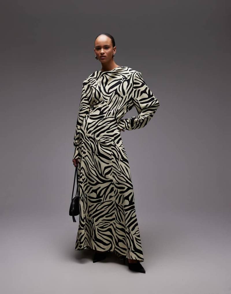 ASOS DESIGN - Maxikleid aus Satin mit Zebramuster, betonter Schulterpartie und Wasserfallausschnitt-Bunt von ASOS DESIGN
