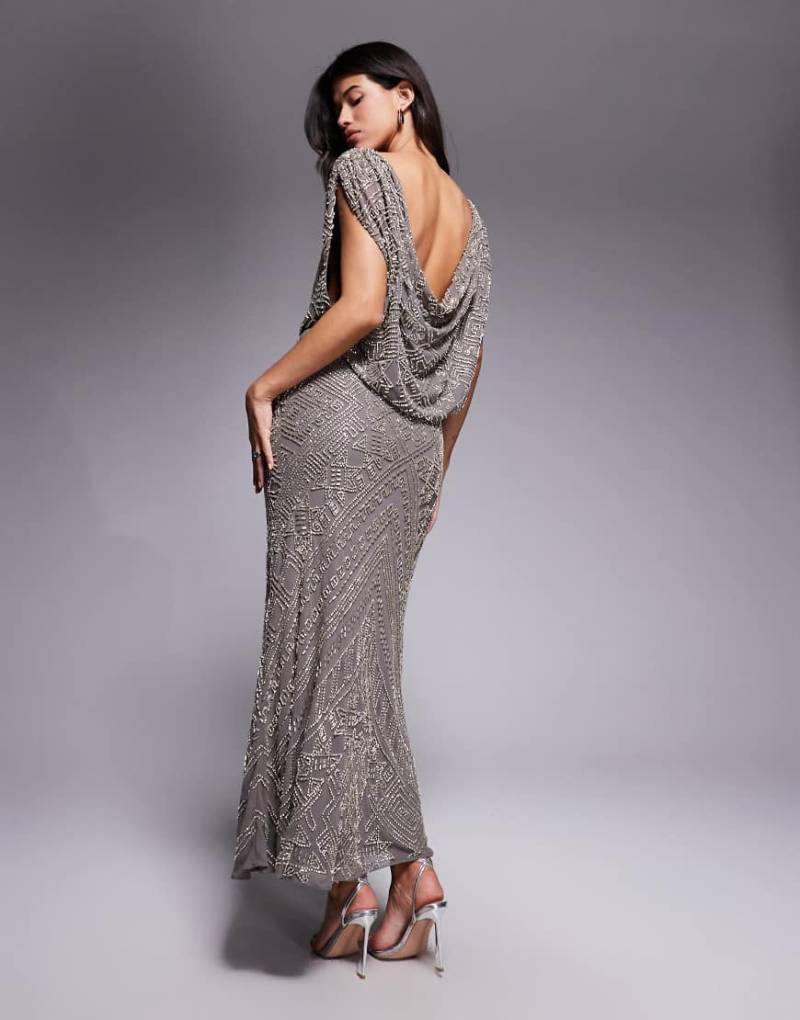 ASOS DESIGN - Maxikleid in Anthrazit mit durchgehender Verzierung und Wasserfallkragen-Grau von ASOS DESIGN