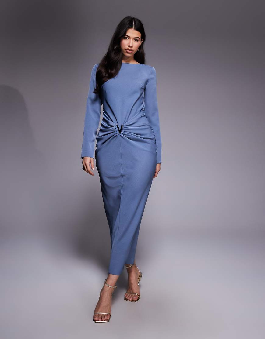 ASOS DESIGN - Maxikleid in Blau mit drapiertem Rock und goldfarbenem Besatz von ASOS DESIGN