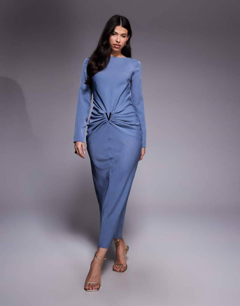 ASOS DESIGN - Maxikleid in Blau mit drapiertem Rock und goldfarbenem Besatz von ASOS DESIGN