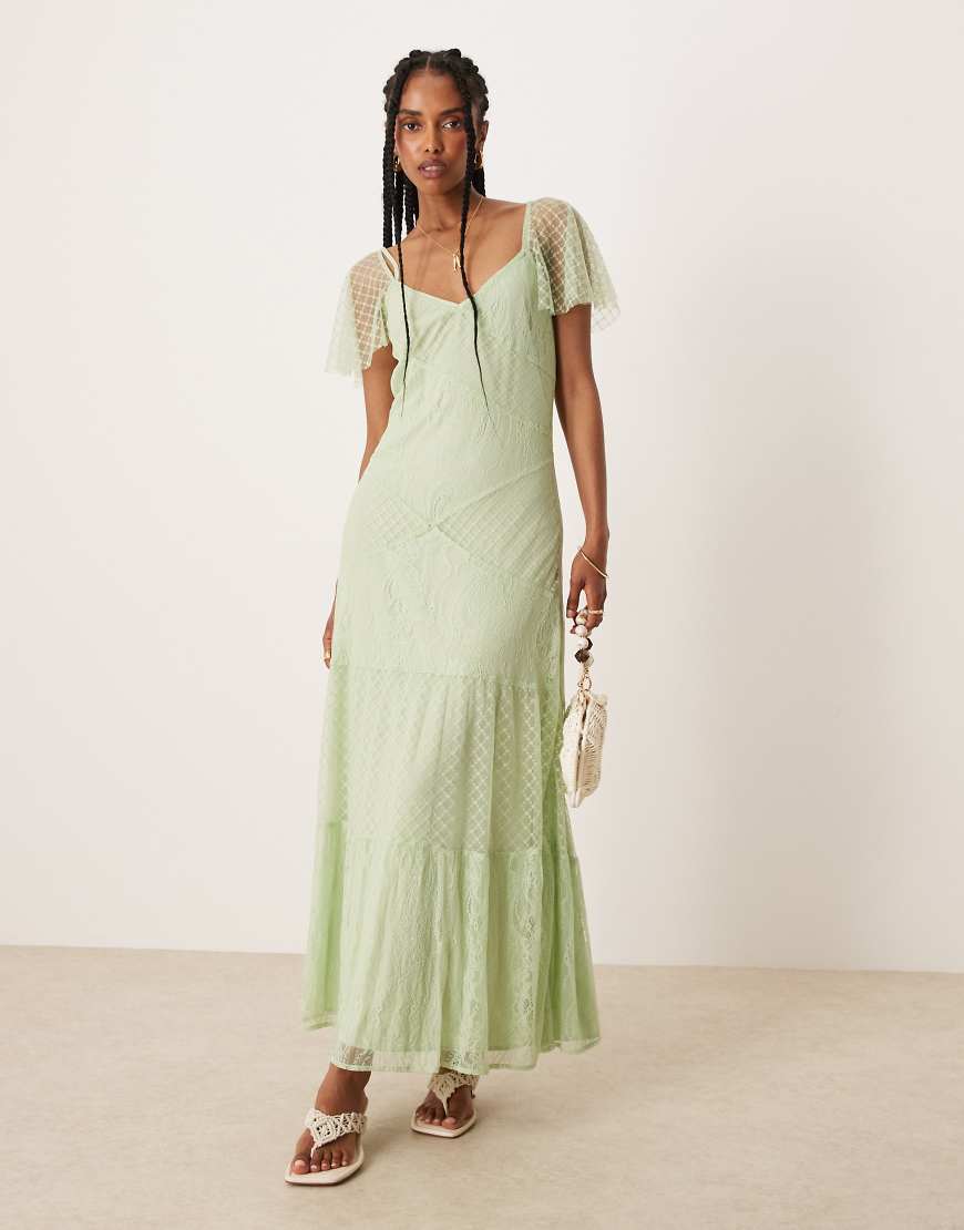 ASOS DESIGN - Maxikleid in Minzgrün mit Flatterärmeln und Spitzeneinsätzen ASOS DESIGN - Maxikleid in Minzgrün mit Flatterärmeln und Spitzeneinsätzen von ASOS DESIGN