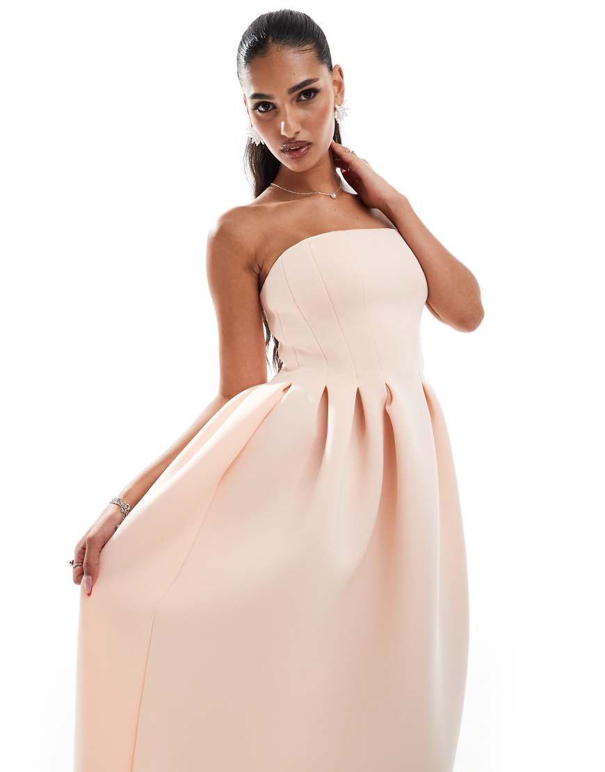ASOS DESIGN - Maxikleid in Rosa mit abgerundetem Saum und Statement-Rock von ASOS DESIGN