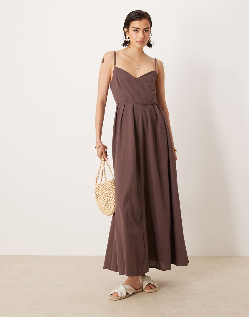 ASOS DESIGN - Maxikleid in Schokobraun mit Korsett-Mieder und geformter Brustpartie ASOS DESIGN - Maxikleid in Schokobraun mit Korsett-Mieder und geformter Brustpartie von ASOS DESIGN