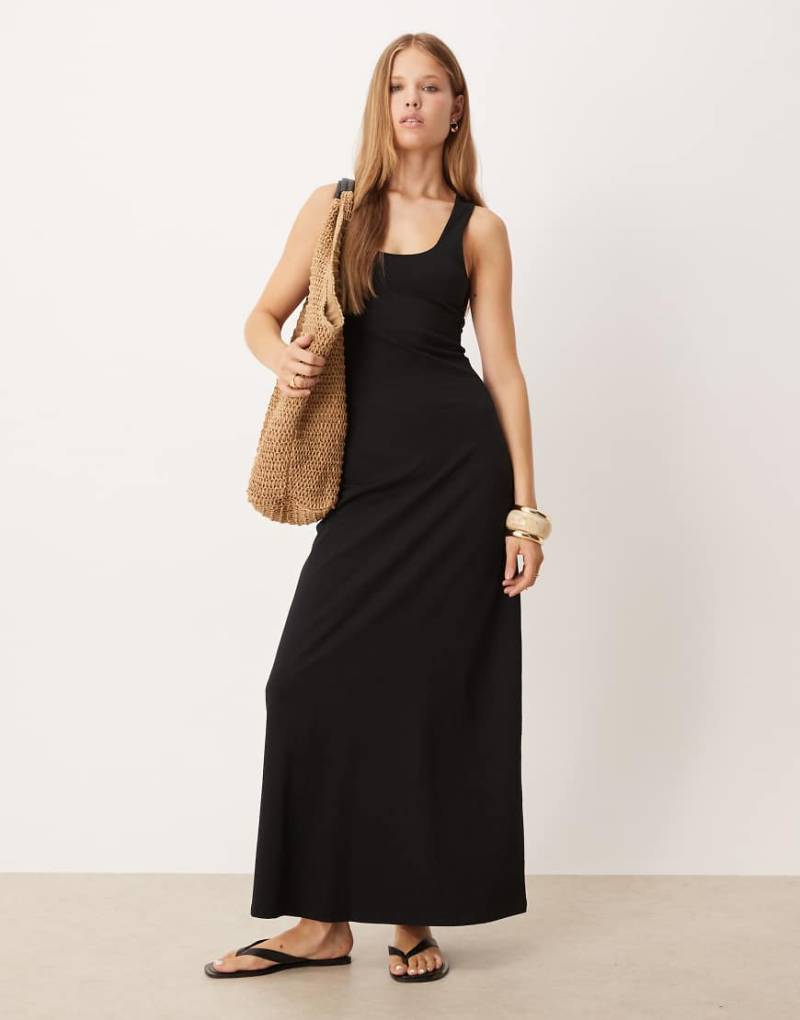 ASOS DESIGN - Maxikleid in Schwarz mit Ringerrücken und U-Ausschnitt von ASOS DESIGN