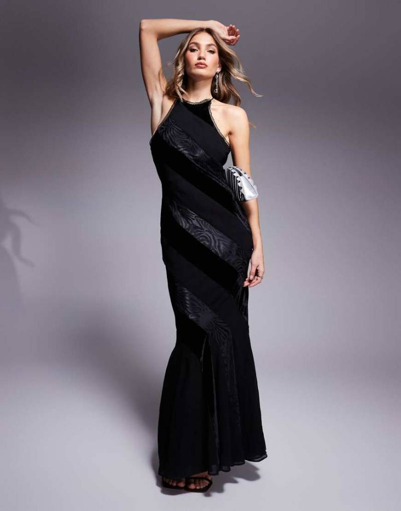 ASOS DESIGN - Maxikleid in Schwarz mit Samteinsatz, Ringerrücken und Godet-Rock von ASOS DESIGN