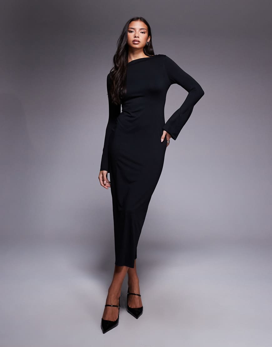 ASOS DESIGN - Maxikleid in Schwarz mit U-Boot-Ausschnitt und ausgestellten Ärmeln von ASOS DESIGN