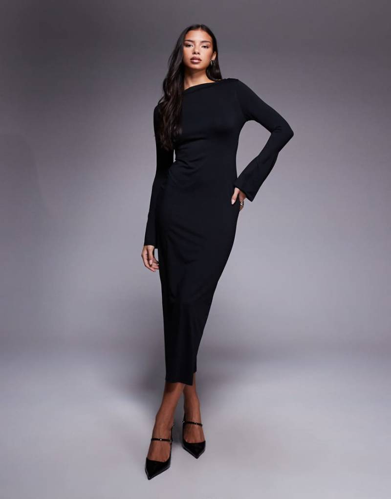 ASOS DESIGN - Maxikleid in Schwarz mit U-Boot-Ausschnitt und ausgestellten Ärmeln von ASOS DESIGN