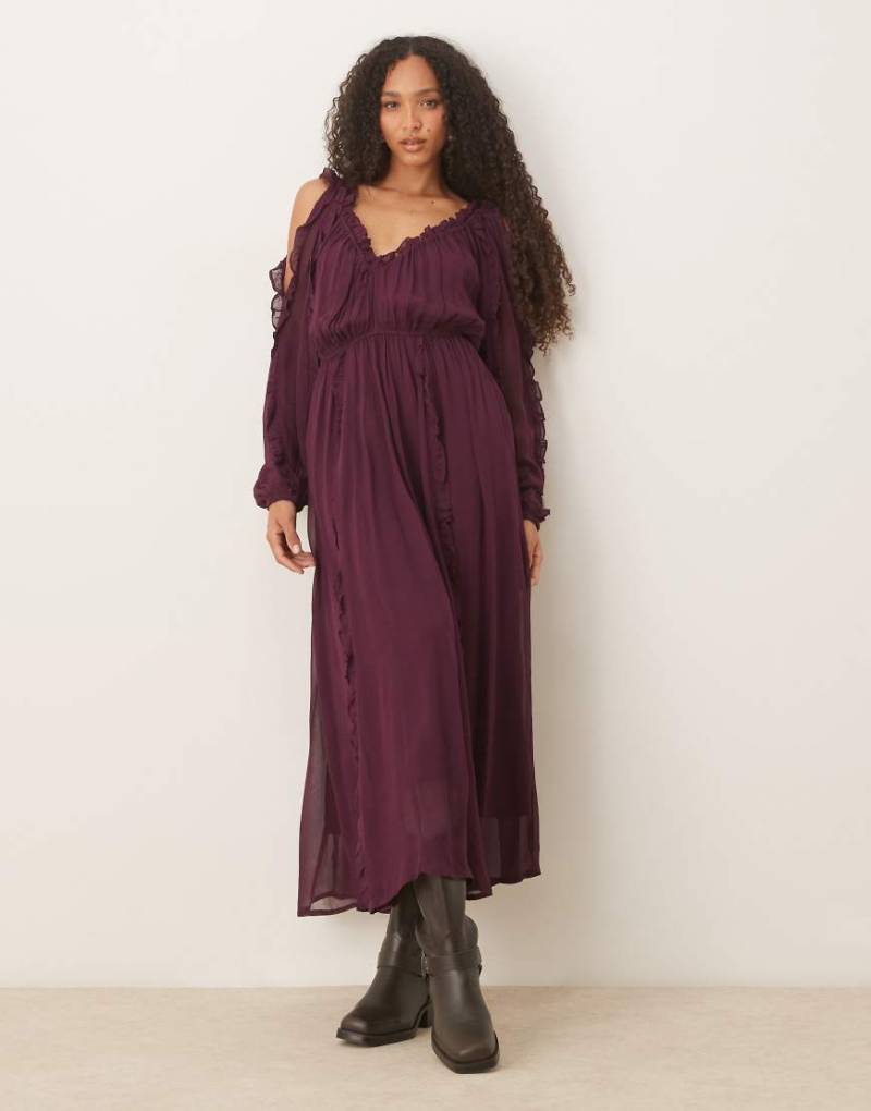 ASOS DESIGN - Maxikleid in Traubenrot mit Rüschen, V-Ausschnitt und Bindebändern vorne-Blau von ASOS DESIGN