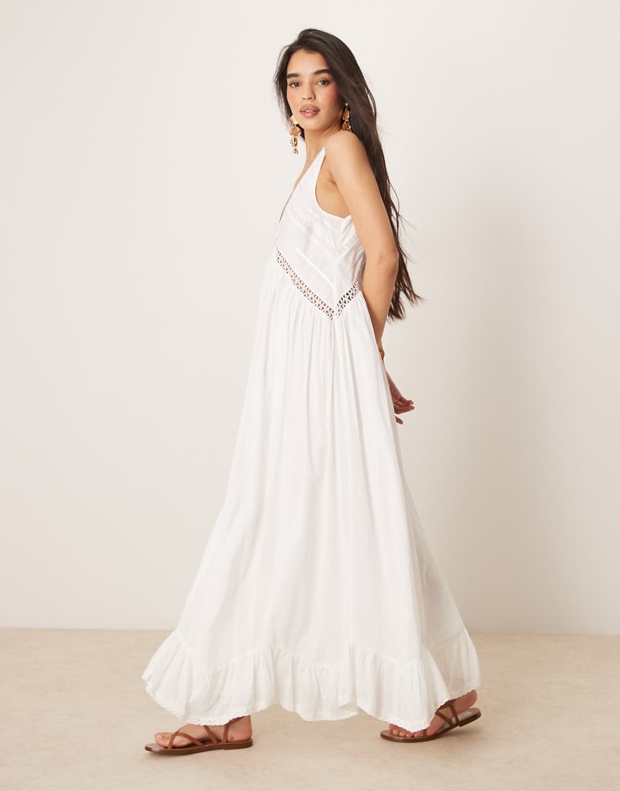 ASOS DESIGN - Maxikleid in Weiß mit Zipfelsaum und U-Ausschnitt ASOS DESIGN - Maxikleid in Weiß mit Zipfelsaum und U-Ausschnitt von ASOS DESIGN