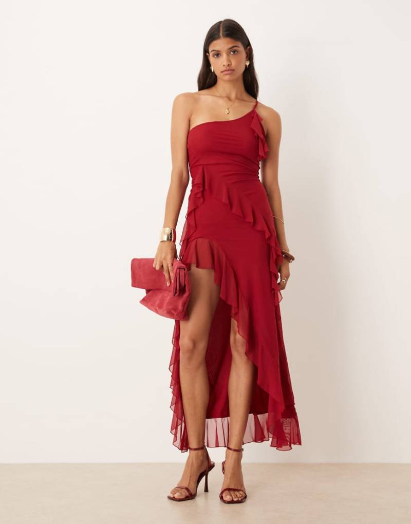 ASOS DESIGN - Maxikleid in dunklem Kirschrot mit One-Shoulder-Träger und Rüschen von ASOS DESIGN