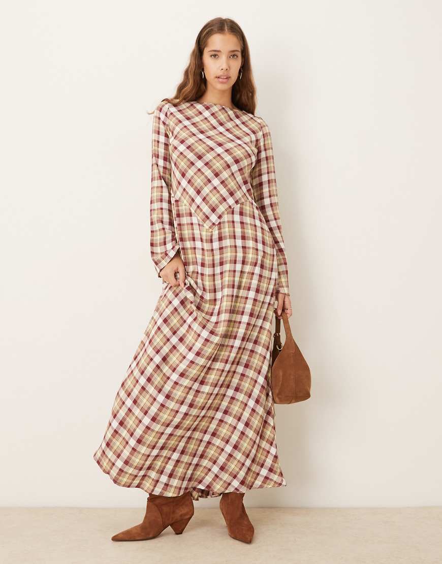 ASOS DESIGN - Maxikleid mit buntem Karomuster von ASOS DESIGN