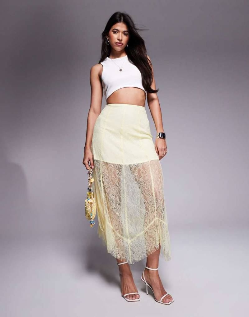 ASOS DESIGN - Maxirock aus Spitze in Gelb mit Minirock-Futter von ASOS DESIGN