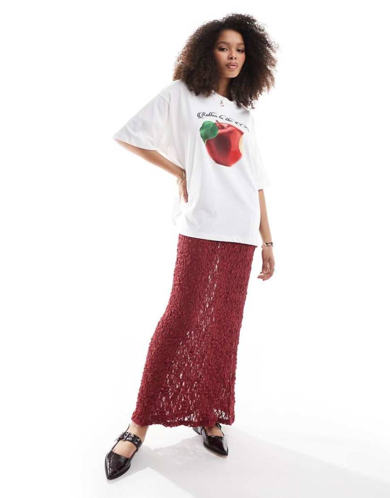 ASOS DESIGN - Maxirock aus Spitze in Weinrot von ASOS DESIGN