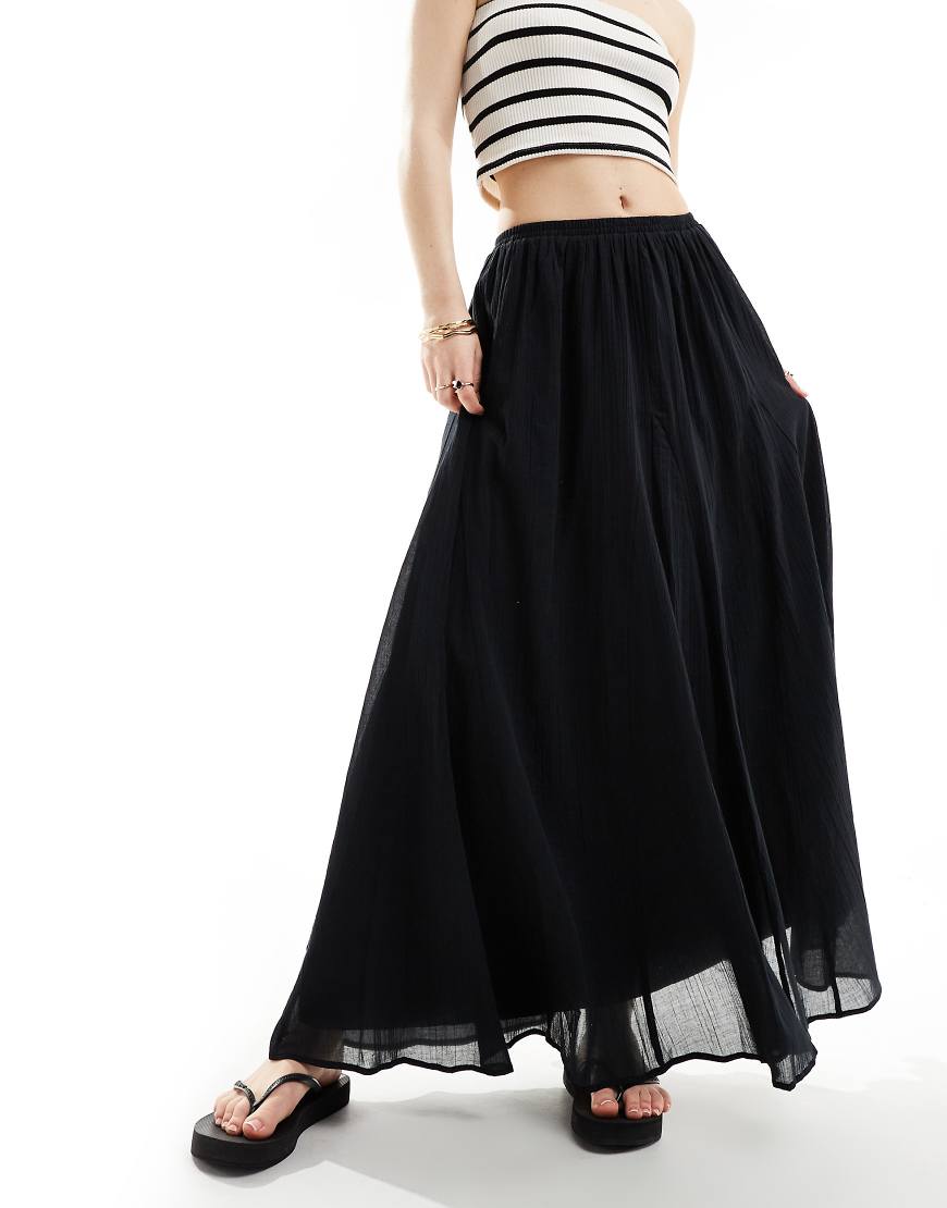 ASOS DESIGN - Maxirock in Schwarz mit Godet-Detail ASOS DESIGN - Maxirock in Schwarz mit Godet-Detail von ASOS DESIGN