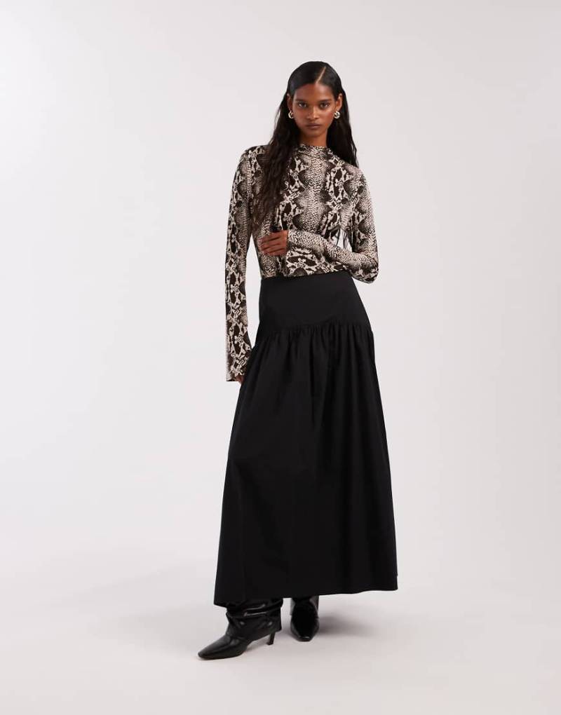 ASOS DESIGN - Maxirock in Schwarz mit tiefer Taille von ASOS DESIGN