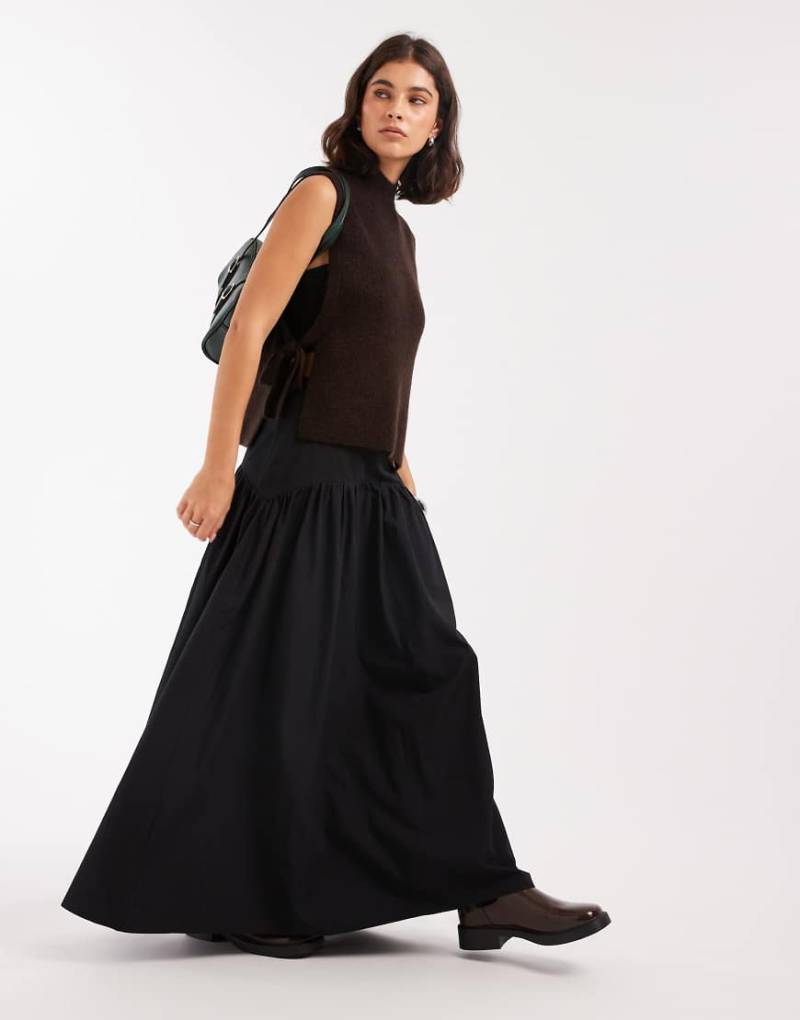 ASOS DESIGN - Maxirock in Schwarz mit tiefer Taille von ASOS DESIGN