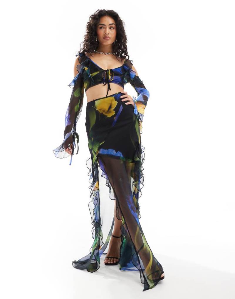 ASOS DESIGN - Maxirock mit großflächigem Blumenprint und Rüschendetail, Kombiteil-Bunt von ASOS DESIGN