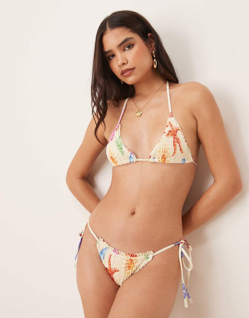 ASOS DESIGN - May - gesmokte, seitlich gebundene Bikinihose mit Muschelprint-Gelb ASOS DESIGN - May - gesmokte, seitlich gebundene Bikinihose mit Muschelprint-Gelb von ASOS DESIGN