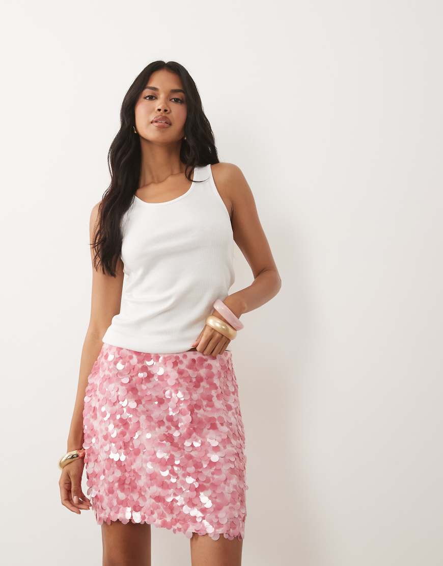 ASOS DESIGN - Mehrlagiger Pailletten-Minirock in Rosa von ASOS DESIGN