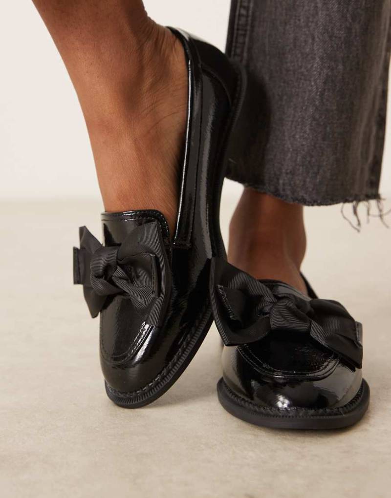 ASOS DESIGN - Memphis - Flache Schuhe in Schwarz mit Zierschleife von ASOS DESIGN