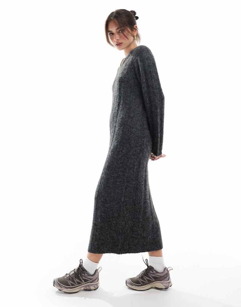ASOS DESIGN - Midaxi-Kleid in hellem Anthrazit mit breiter Rippung-Grau von ASOS DESIGN