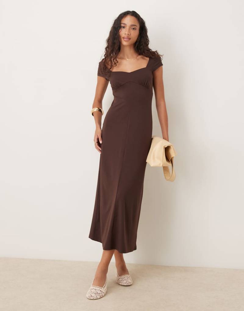 ASOS DESIGN - Midi-Freizeitkleid in Schokobraun mit Kappärmeln-Brown von ASOS DESIGN