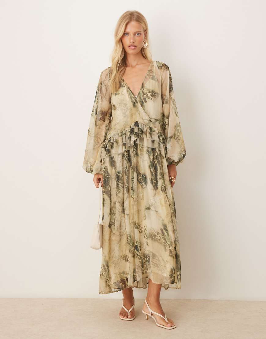 ASOS DESIGN - Midi-Hängerkleid in Grün mit Rüschen, abstraktem Muster und V-Ausschnitt-Bunt von ASOS DESIGN