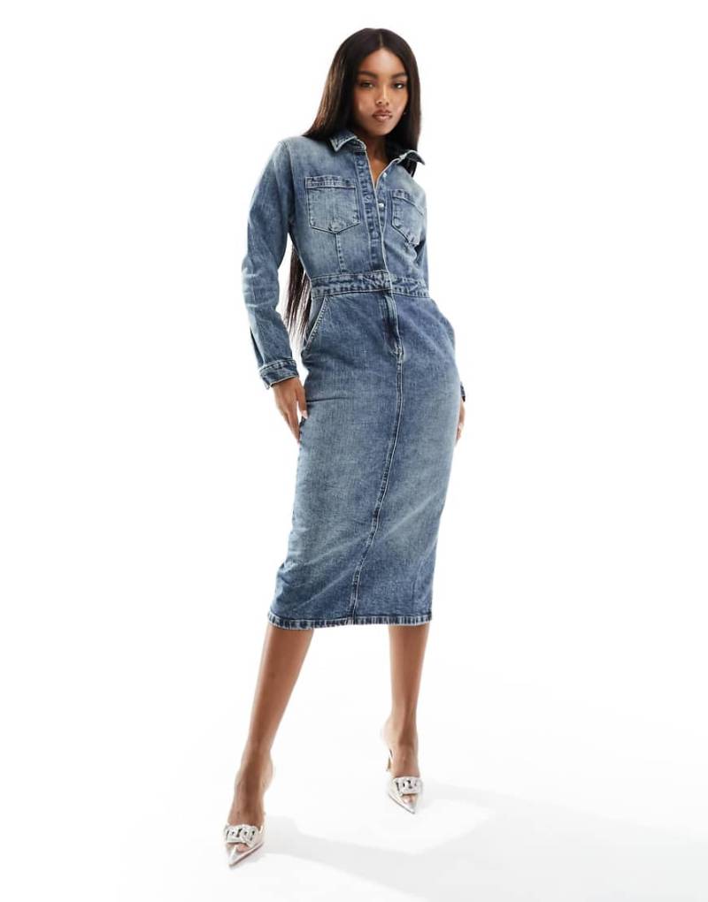 ASOS DESIGN - Midi-Jeanskleid in mittlerer Waschung-Blau von ASOS DESIGN