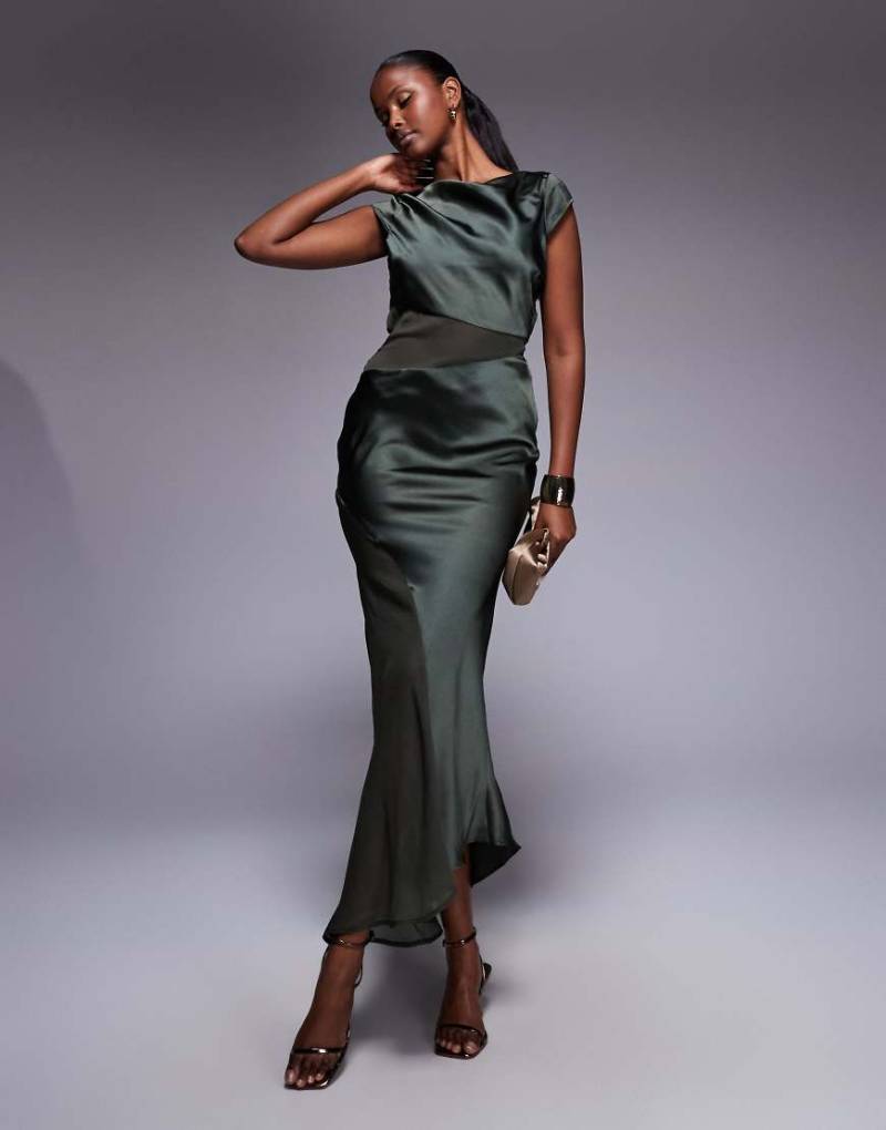 ASOS DESIGN - Midikleid aus Satin in Khaki mit Kappärmeln und transparenten Einsätzen aus Chiffon-Grün von ASOS DESIGN