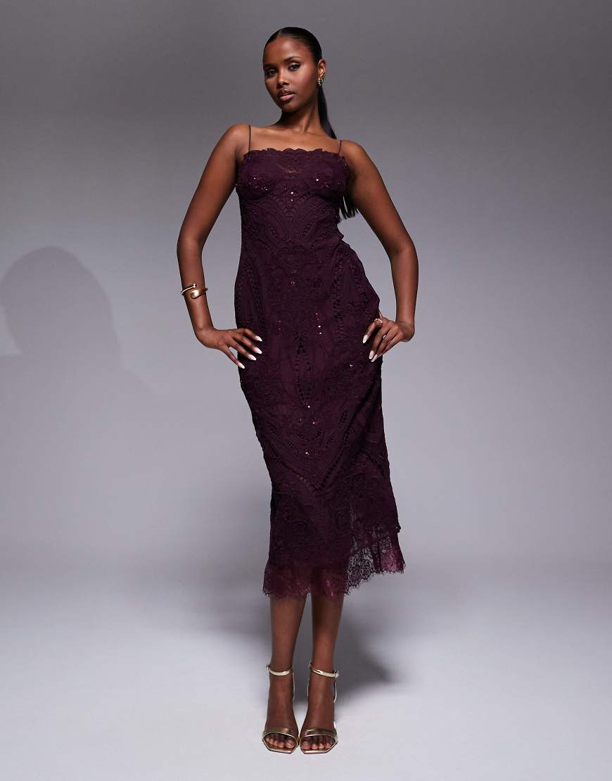 ASOS DESIGN - Midikleid aus bestickter Spitze in Maulbeere mit Pailletten und Bogenkante-Rot von ASOS DESIGN