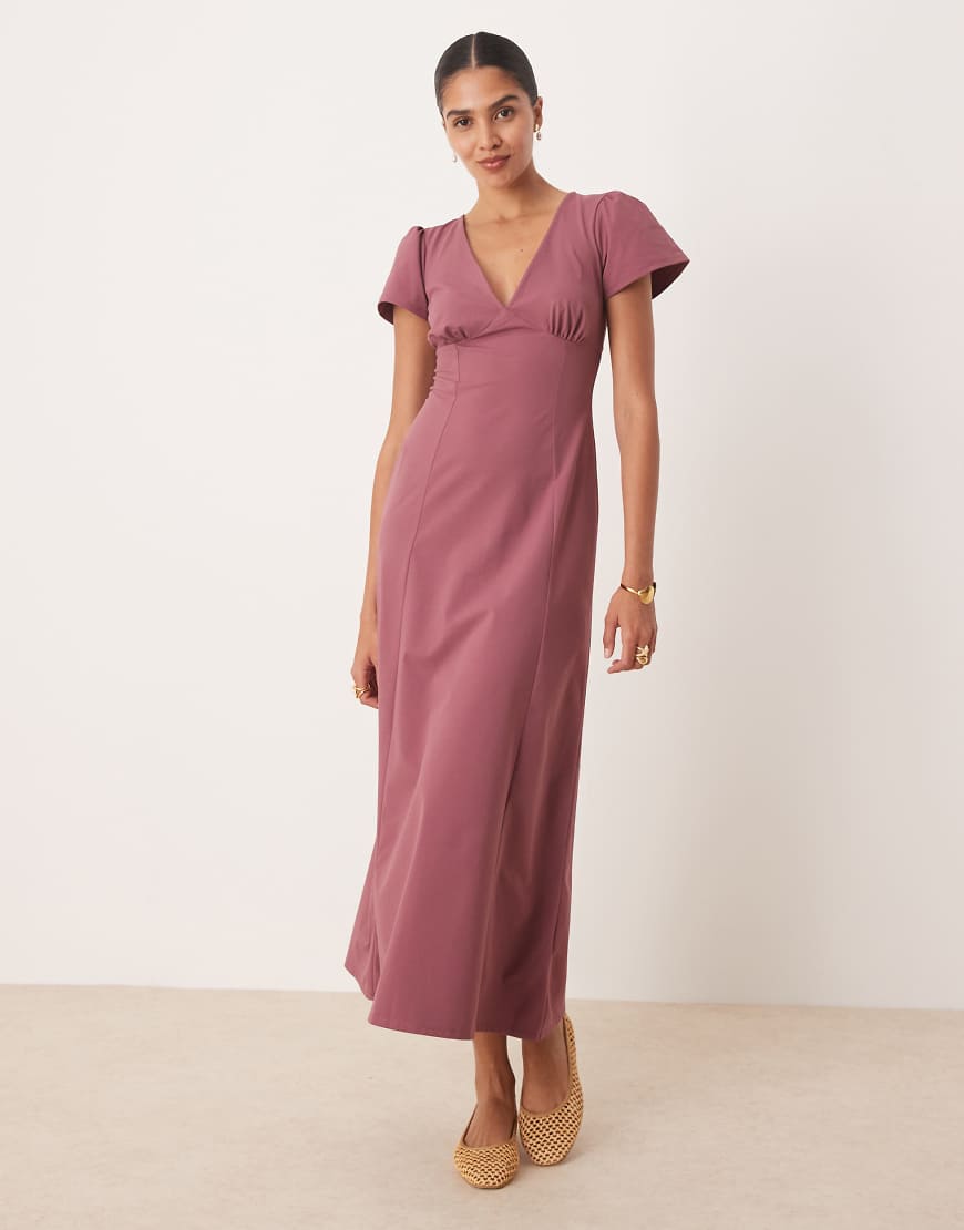 ASOS DESIGN - Midikleid in Lila mit Rückenausschnitt und Flatterärmeln von ASOS DESIGN