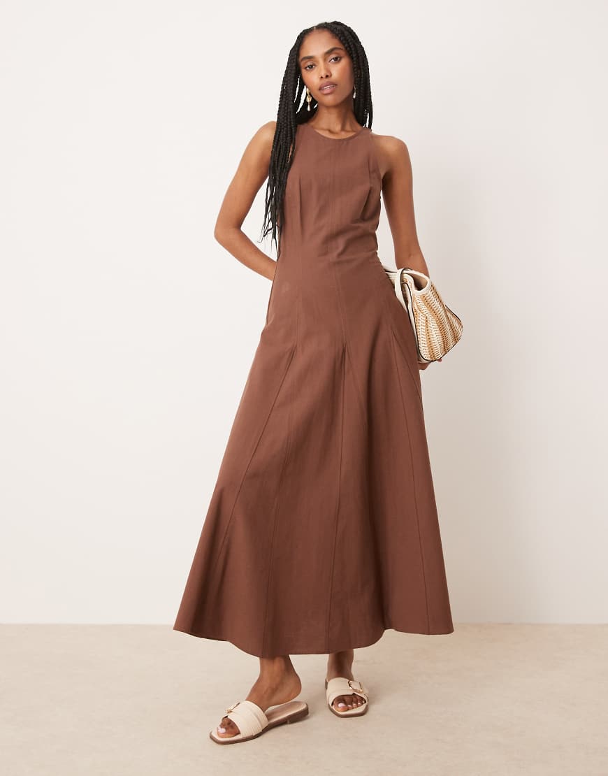 ASOS DESIGN - Midikleid in Schokobraun mit U-Boot-Ausschnitt und Ziernaht ASOS DESIGN - Midikleid in Schokobraun mit U-Boot-Ausschnitt und Ziernaht von ASOS DESIGN